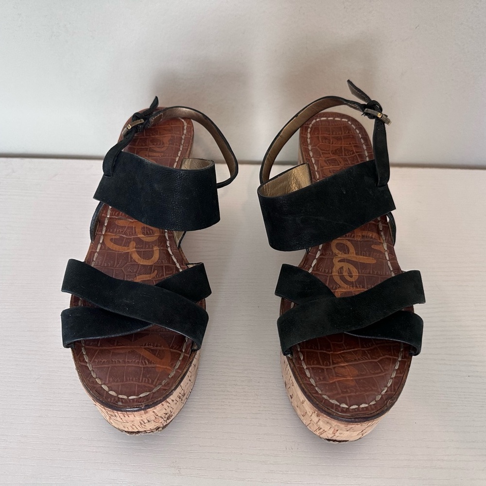 Black and tan strappy Sam Edelman wedges, size 8.